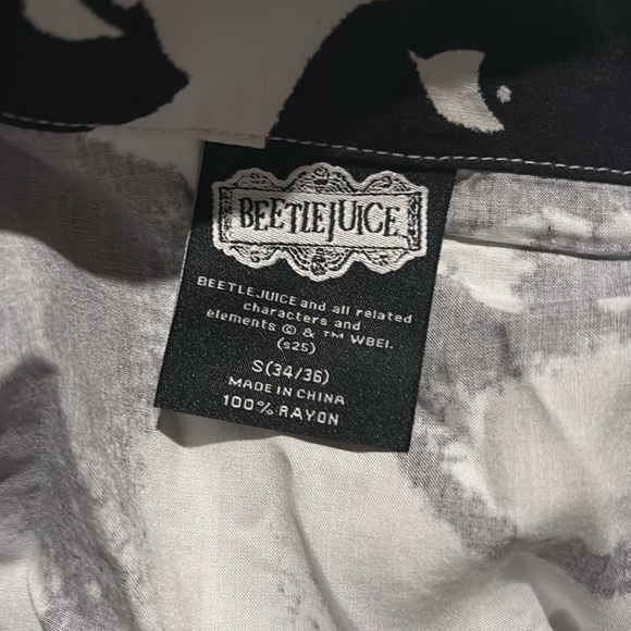 NWT small beetlejuice men's button down shirt 1138 - Picture 5 of 5